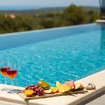 Luxury Sea La Vie With Pool Near Sibenik Villa *