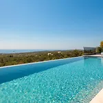 Villa Luxury Sea La Vie With Pool Near Sibenik Jarebinjak