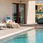 Luxury Sea La Vie With Pool Near Sibenik Jarebinjak