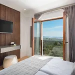 Luxury Sea La Vie With Pool Near Sibenik *