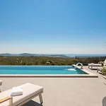 Luxury Sea La Vie With Pool Near Sibenik Villa