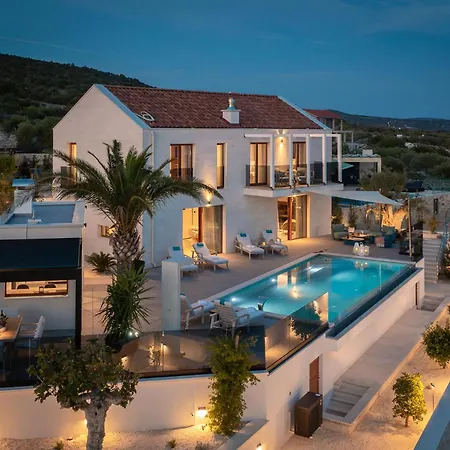 Luxury Sea La Vie With Pool Near Sibenik *
