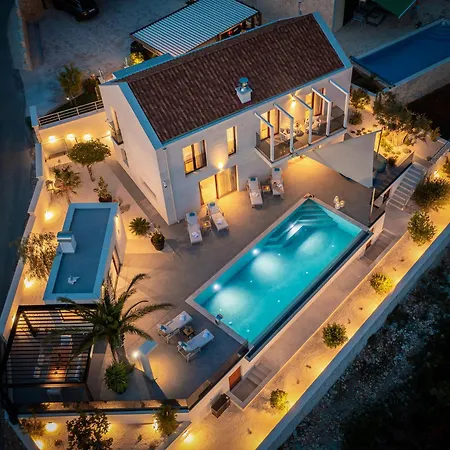 Luxury Sea La Vie With Pool Near Sibenik