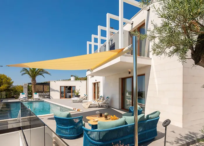 Luxury Sea La Vie With Pool Near Sibenik Villa