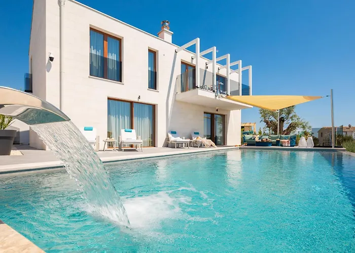 Luxury Sea La Vie With Pool Near Sibenik