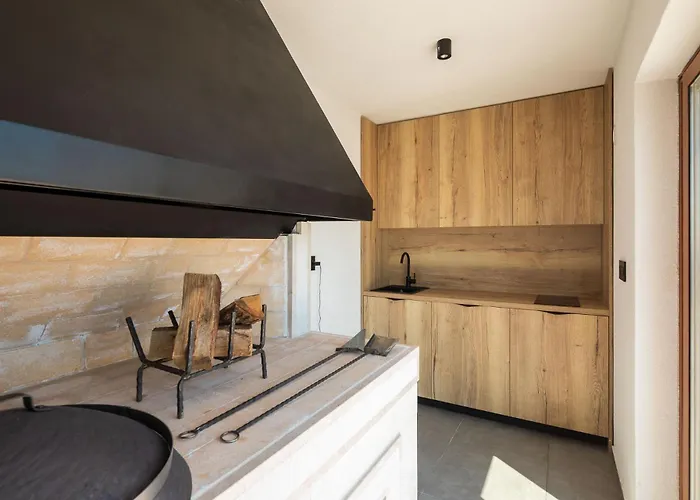 Luxury Sea La Vie With Pool Near Sibenik Vila Jarebinjak