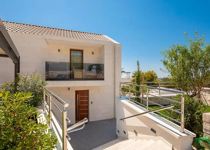 Luxury Sea La Vie With Pool Near Sibenik Villa Jarebinjak