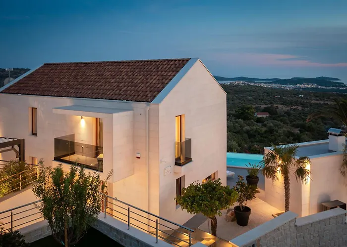 Luxury Sea La Vie With Pool Near Sibenik *