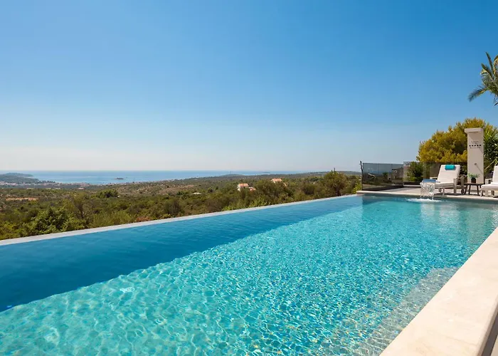 Vila Luxury Sea La Vie With Pool Near Sibenik Jarebinjak