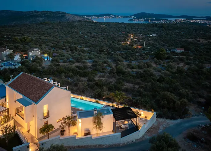 Luxury Sea La Vie With Pool Near Sibenik Villa *