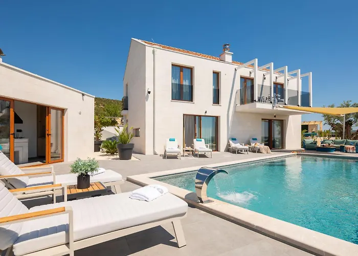 Luxury Sea La Vie With Pool Near Sibenik *