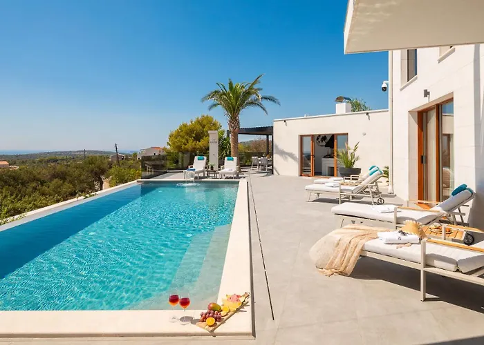 Villa Luxury Sea La Vie With Pool Near Sibenik *