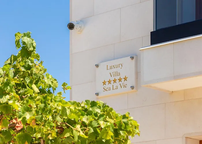 Luxury Sea La Vie With Pool Near Sibenik