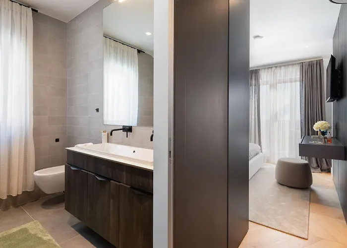 Luxury Sea La Vie With Pool Near Sibenik Jarebinjak